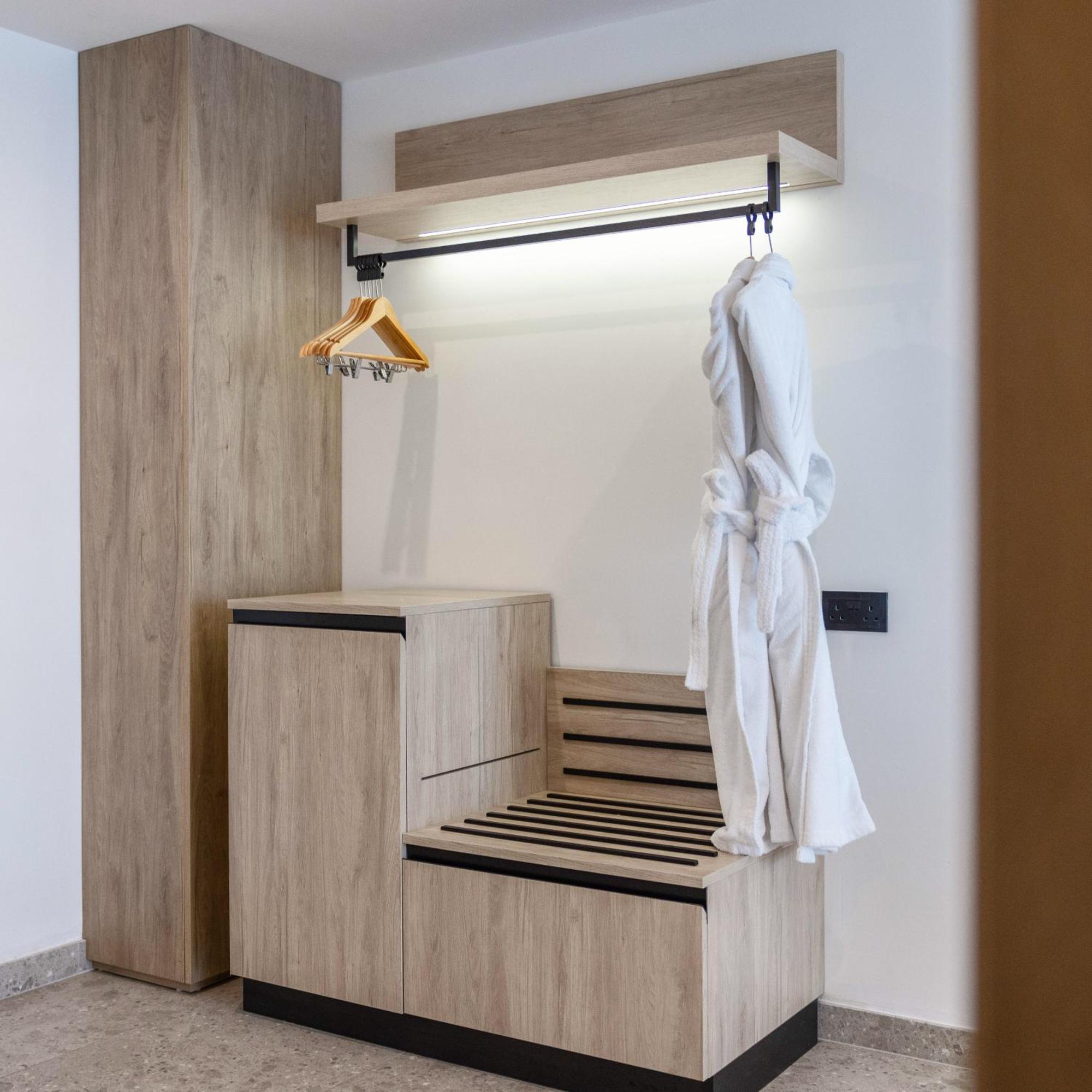 Hotel Levante St Julian'S, Affiliated By Melia Сент Джулианс Экстерьер фото