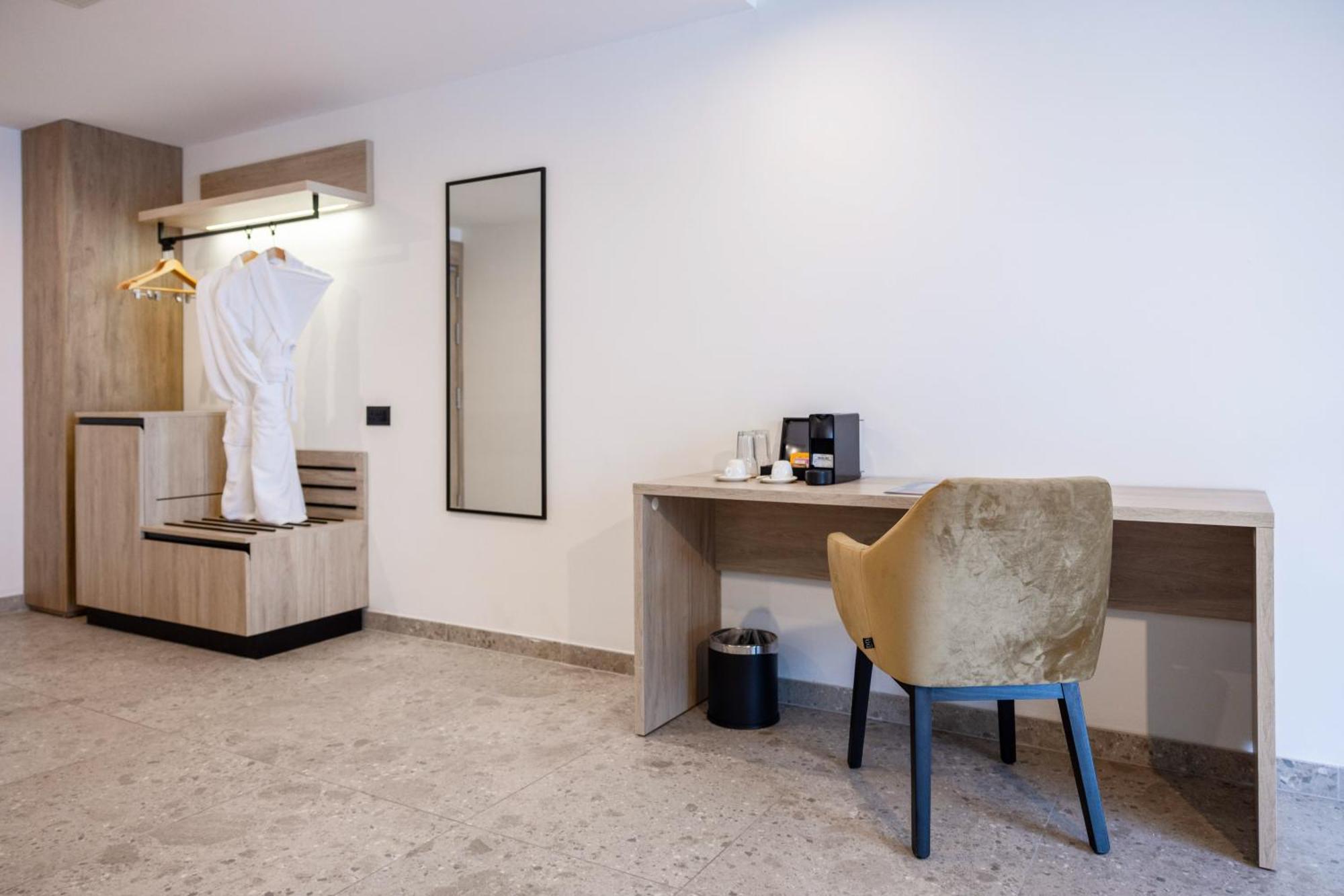 Hotel Levante St Julian'S, Affiliated By Melia Сент Джулианс Экстерьер фото