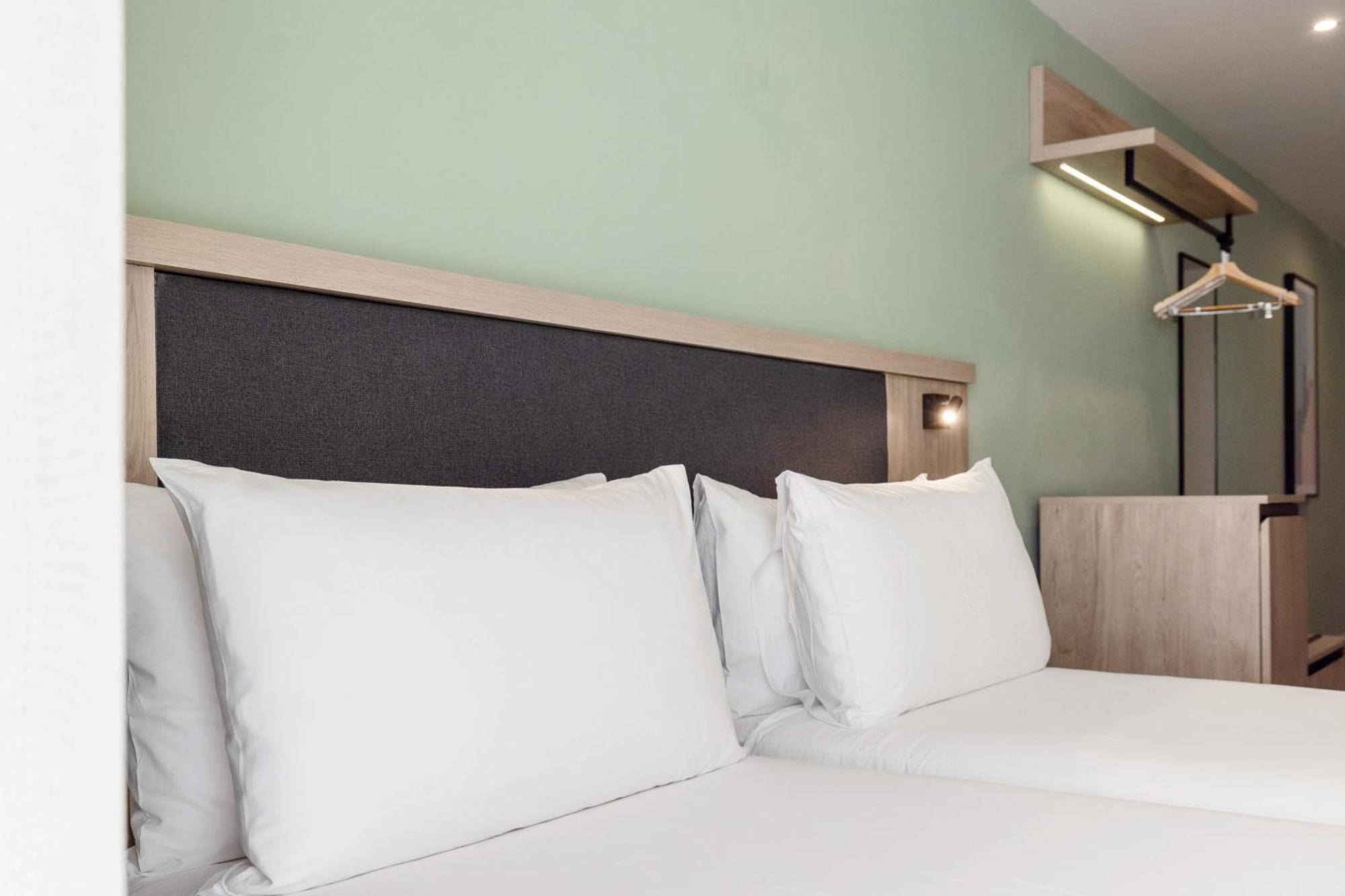 Hotel Levante St Julian'S, Affiliated By Melia Сент Джулианс Экстерьер фото